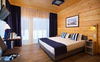 Гостиница Курорт «Дом у моря» Озерки НОМЕР DELUXE PANORAMIC FOREST VIEW с большим балконом-3
